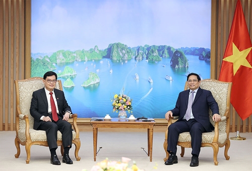 Thủ tướng Phạm Minh Chính tiếp Phó thủ tướng Singapore Heng Swee Keat 

